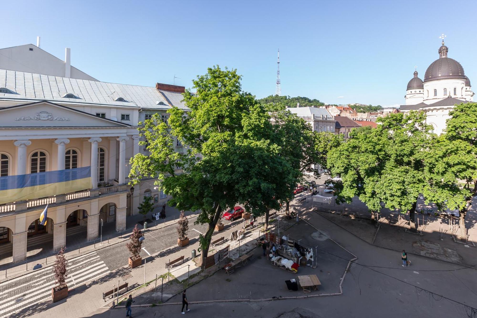 Квартира Віп В Центрі На Вулиці Проспект Свободи 22 Біля Оперного Театру Біля Вернісажу إلفيف المظهر الخارجي الصورة
